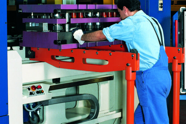 Güthle Pressenspannen GmbH - Partnerunternehmen von Willmann Stanz & Umformtechnik Güthle Pressenspannen GmbH - Partnerunternehmen von Willmann Stanz & Umformtechnik